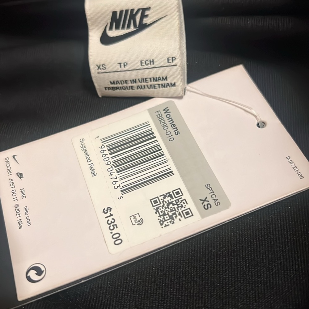 Nike cropped sweater zip up NWT - Picture 3 of 3